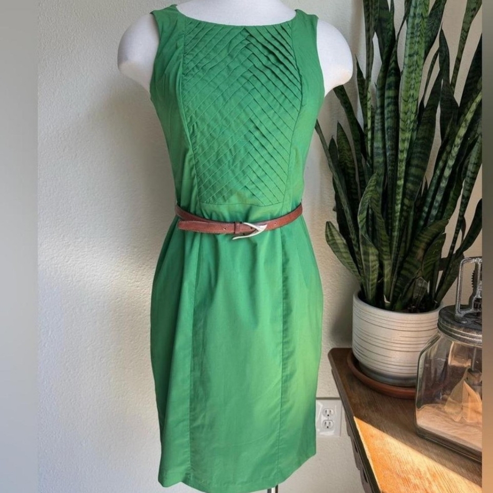 ☘️ The Limited Green Sheath Dress ☘️